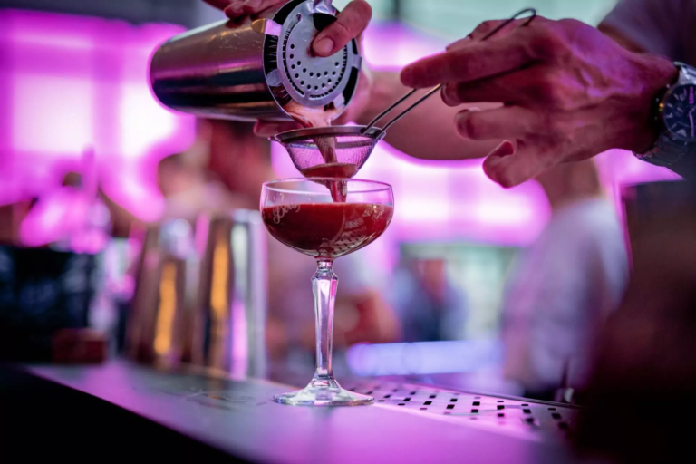 Non-Alcoholic Bar Services for Family Gatherings